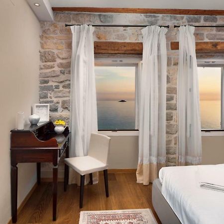 Angelo D'Oro Apartment Monte Ровин Екстериор снимка