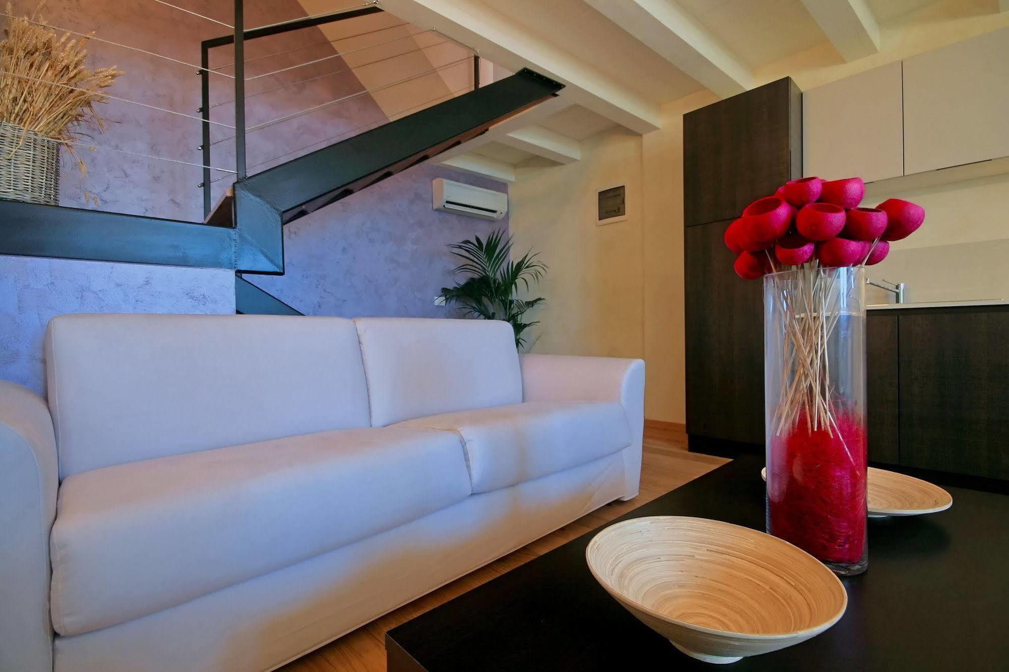 Angelo D'Oro Apartment Monte Ровин Екстериор снимка