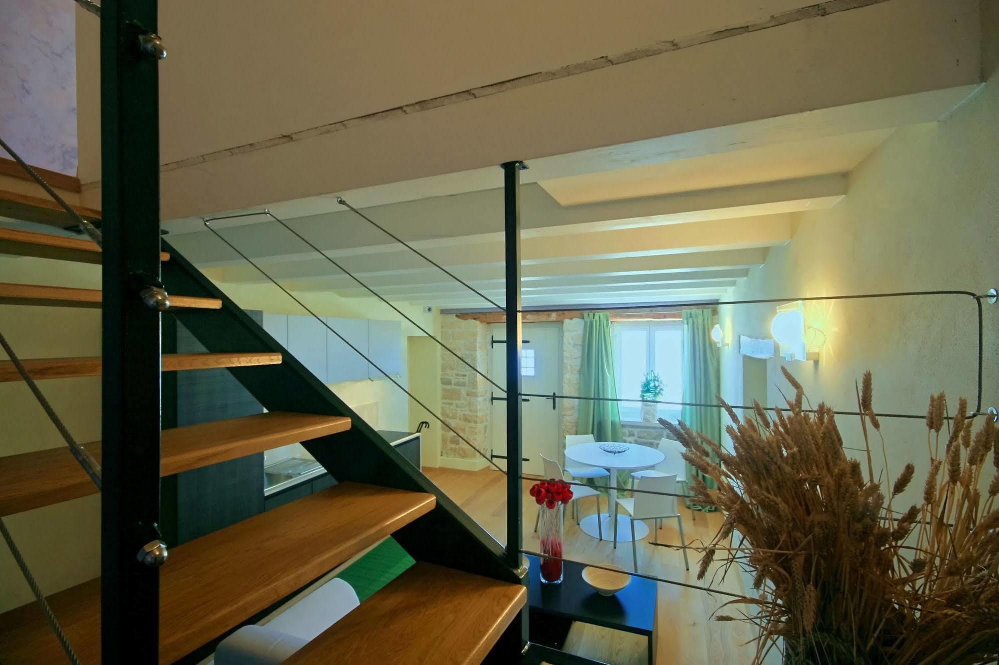 Angelo D'Oro Apartment Monte Ровин Екстериор снимка